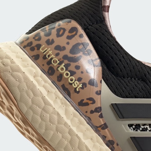 adidas Ultraboost 1.0 Leopard - Picture 7 of 15